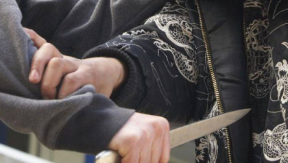 Un barbat din Glodeni si-ar fi ucis nepotul dupa ce s-au imbatat si s-au luat la cearta