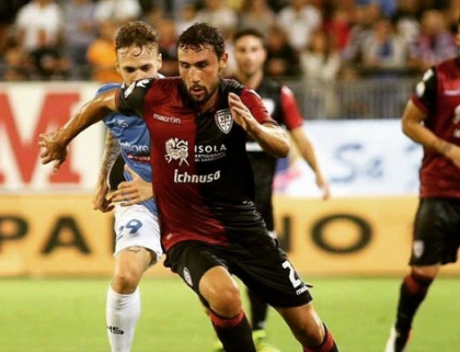 Artur Ionita, la al treilea gol pentru Cagliari. Mijlocasul moldovean a marcat in meciul cu Sassuolo Artur Ionita, la al treilea gol pentru Cagliari. Mijlocasul moldovean a marcat in meciul cu Sassuolo