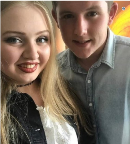 Au inceput sa apara primele date despre victimele atentatului de la Manchester. Oamenii isi cauta disperati prietenii sau rudele disparute in urma exploziei - FOTO Au inceput sa apara primele date despre victimele atentatului de la Manchester. Oamenii isi cauta disperati prietenii sau rudele disparute in urma exploziei - FOTO