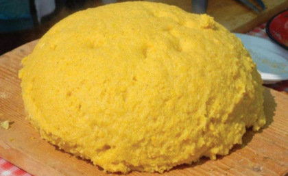 Ce se intampla in corpul tau daca inlocuiesti painea cu mamaliga? E surprinzator