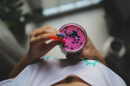 Mai bun ca o aspirina! Shake-ul natural pe care sa-l folosesti pe post de medicament Mai bun ca o aspirina! Shake-ul natural pe care sa-l folosesti pe post de medicament