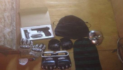 Doi suporteri ai clubului Zimbru Chisinau, retinuti dupa ce ar fi batut cativa suporteri de la Sheriff Tiraspol: "E un conflict mai vechi". Risca pana la 12 ani de inchisoare. Ce au gasit politistii la domiciliile acestora - VIDEO