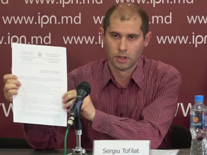 URMARESTE LIVE. Conferinta de presa sustinuta de expertii Sergiu Tofilat si Denis Cenusa cu tema " Ce riscuri sunt pentru Moldova daca vom procura energia de la MoldGRES" URMARESTE LIVE. Conferinta de presa sustinuta de expertii Sergiu Tofilat si Denis Cenusa cu tema " Ce riscuri sunt pentru Moldova daca vom procura energia de la MoldGRES"