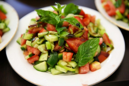 10 salate pe care trebuie sa le incerci daca vrei sa slabesti 10 salate pe care trebuie sa le incerci daca vrei sa slabesti