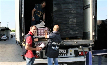 Captura de 9,4 milioane de tigari de contrabanda in Italia. Soferul camionului era un moldovean - Mold-street.com