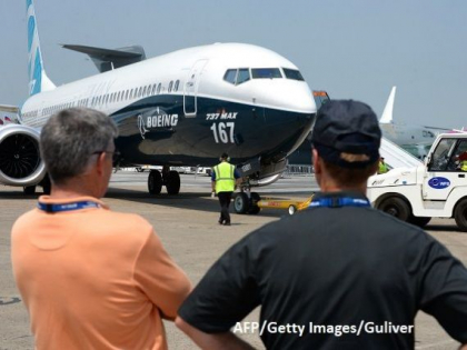 Batalia gigantilor cu aripi. Boeing depaseste Airbus la valoarea comenzilor obtinute la Salonul aviatic de la Paris Batalia gigantilor cu aripi. Boeing depaseste Airbus la valoarea comenzilor obtinute la Salonul aviatic de la Paris