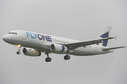 Aeronava cu care cei 170 de moldoveni urmeaza sa ajunga din Heraklion la Chisinau nu poate fi verificata de catre Autoritatea Aeronautica de la noi: cursa e operata cu un avion armenesc. Pasagerii pot cere desbagubiri