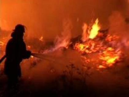 Ore intregi de lupta cu flacarile ce au cuprins azi-noapte o gunoiste cu crengi si frunze depozitate in sectorul Buiucani, in urma ninsorilor din aprilie - VIDEO
Ore intregi de lupta cu flacarile ce au cuprins azi-noapte o gunoiste cu crengi si frunze depozitate in sectorul Buiucani, in urma ninsorilor din aprilie - VIDEO