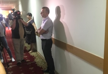 Magistratii judecatoriei Buiucani au decis prelungirea controlului judiciar pe numele lui Igor Gamretki. Procurorii au cerut pentru acesta 2 ani de inchisoare cu executare
