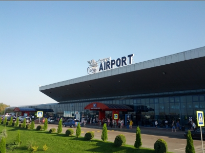 O aeronava defectata pe aeroportul Chisinau va lasa fara o zi de vacanta in Grecia zeci de moldoveni. Turistii au fost anuntati ca avionul Air Moldova s-a stricat si au fost trimisi acasa O aeronava defectata pe aeroportul Chisinau va lasa fara o zi de vacanta in Grecia zeci de moldoveni. Turistii au fost anuntati ca avionul Air Moldova s-a stricat si au fost trimisi acasa