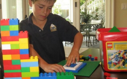 Se imbogateste de pe urma fiului de sapte ani. Ideea care a pornit de la un joc de Lego o poate face milionara in dolari Se imbogateste de pe urma fiului de sapte ani. Ideea care a pornit de la un joc de Lego o poate face milionara in dolari