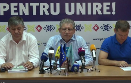 Ghimpu, despre retinerea primarului Dorin Chirtoaca: "Iata cine este nasul acestor coordonari. Este Vlad Plahotniuc in colaborare cu Igor Dodon. Incet, incet o sa deschid unele paranteze"