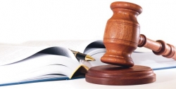 O angajata de la Judecatoria Cahul, un politist si un avocat, retinuti de CNA fiind banuiti de trafic de influenta. Pentru ce ar fi cerut 6 mii de euro O angajata de la Judecatoria Cahul, un politist si un avocat, retinuti de CNA fiind banuiti de trafic de influenta. Pentru ce ar fi cerut 6 mii de euro