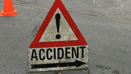 Dimineata cu ghinion pentru doi soferi: masinile lor au fost avariate dupa ce au fost implicate intr-un accident pe o strada din capitala Dimineata cu ghinion pentru doi soferi: masinile lor au fost avariate dupa ce au fost implicate intr-un accident pe o strada din capitala