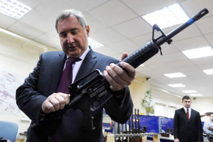 Reactia lui Rogozin, dupa ce avionul de pe cursa Moscova - Chisinau, in care se afla, nu a fost lasat sa zboare deasupra Romaniei si sa ajunga la Chisinau: "Ð–Ð´Ð¸Ñ‚Ðµ Ð¾Ñ‚Ð²ÐµÑ‚Ð°, Ð³Ð°Ð´Ñ‹"