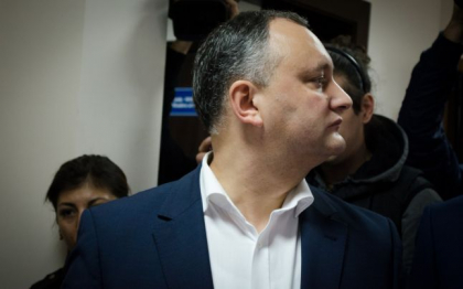 Un mesaj mai putin obisnuit a aparut pe pagina de facebook a lui Dodon, insa dupa cateva minute a fost sters. Internautii s-au grabit sa-i lase comentarii: "E de la apa sfintita, domnule presedinte?" - FOTO