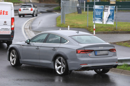 Audi pregateste o versiune in cinci usi a modelului RS5, care sa se bata cu BMW M3 si Mercedes C63 - GALERIE FOTO Audi pregateste o versiune in cinci usi a modelului RS5, care sa se bata cu BMW M3 si Mercedes C63 - GALERIE FOTO