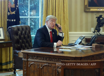 Trump i-a cerut presedintelui Mexicului sa nu mai spuna ca nu plateste pentru zid