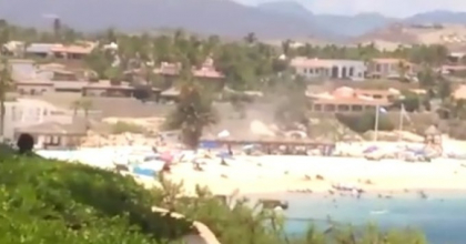 Atac armat pe o plaja din Mexic. Trei barbati au fost ucisi - VIDEO