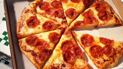 O gravida a mancat o pizza la cina. A ajuns de urgenta la spital. Ce descoperire au facut medicii O gravida a mancat o pizza la cina. A ajuns de urgenta la spital. Ce descoperire au facut medicii