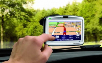 Si-a pus in pericol viata pentru ca s-a luat dupa indicatiile unei aplicatii GPS de pe telefonul mobil Si-a pus in pericol viata pentru ca s-a luat dupa indicatiile unei aplicatii GPS de pe telefonul mobil