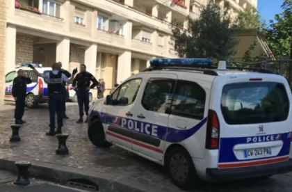 Soldati raniti de o masina, in Paris. "A fost un atac planificat" - FOTO