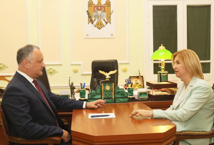 Igor Dodon se duce sambata la Comrat sa sarbatoreasca ziua proclamarii Republicii Gagauzia. Asta desi acest teritoriu din sudul tarii are statut de autonomie, dar nu de republica Igor Dodon se duce sambata la Comrat sa sarbatoreasca ziua proclamarii Republicii Gagauzia. Asta desi acest teritoriu din sudul tarii are statut de autonomie, dar nu de republica