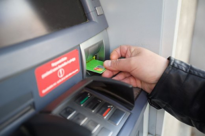 Un moldovean a fost retinut in Vilnius dupa ce impreuna cu un rus au incercat sa sparga un bancomat