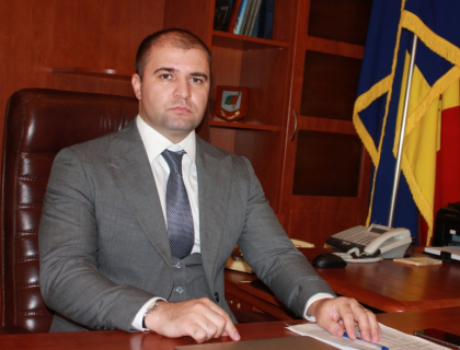 Milionarul din Guvern? Cati bani a luat ministrul Justitiei dupa ce a vandut cota parte din compania Fly One. Declaratia de avere a lui Vladimir Cebotari \\ DOC Milionarul din Guvern? Cati bani a luat ministrul Justitiei dupa ce a vandut cota parte din compania Fly One. Declaratia de avere a lui Vladimir Cebotari \\ DOC