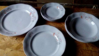 Ai astfel de farfurii in bucatarie? Arunca-le imediat! Te pot imbolnavi grav Ai astfel de farfurii in bucatarie? Arunca-le imediat! Te pot imbolnavi grav