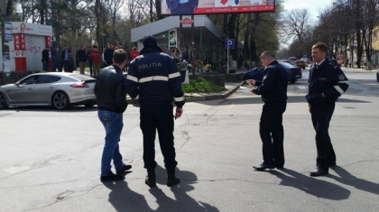  "Impreuna pentru o societate mai sigura"- sloganul politiei moldovenesti! Expresia a adunat cele mai multe voturi - FOTO
