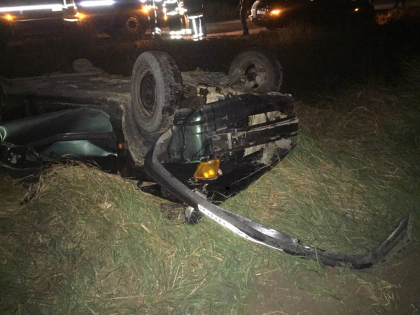 Impact fatal in apropiere de Tohatin. Un tanar de 31 de ani, pasager al unui Ford Fiesta, a murit dupa ce masina s-a inversat. Alte trei persoane au ajuns la spital - GALERIE FOTO
