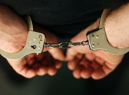 Risca pana la 7 ani de puscarie, pentru ca ar fi cerut mita 12 mii de lei. O angajata a Primariei, retinuta de CNA. Ce urma sa faca in schimbul banilor Risca pana la 7 ani de puscarie, pentru ca ar fi cerut mita 12 mii de lei. O angajata a Primariei, retinuta de CNA. Ce urma sa faca in schimbul banilor