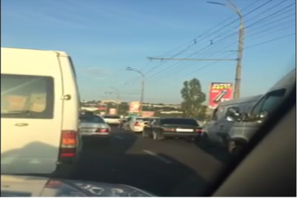 Strada din capitala pe care trebuie sa o eviti daca nu vrei sa stai prins in trafic: se circula cu viteza melcului - VIDEO Strada din capitala pe care trebuie sa o eviti daca nu vrei sa stai prins in trafic: se circula cu viteza melcului - VIDEO