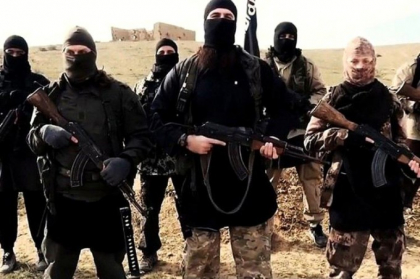 Statul Islamic detine peste 11.000 de pasapoarte siriene in alb Statul Islamic detine peste 11.000 de pasapoarte siriene in alb