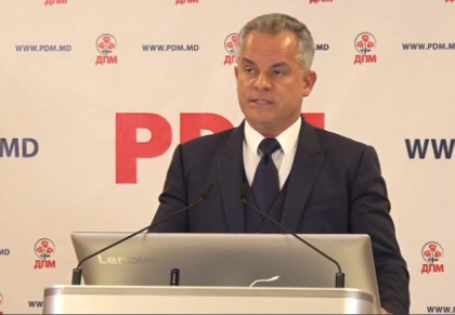 Democratii vor ca "integrarea europeana" sa apara in Legea Suprema. Plahotniuc: "Analizam posibilitatea modificarii Constitutiei"