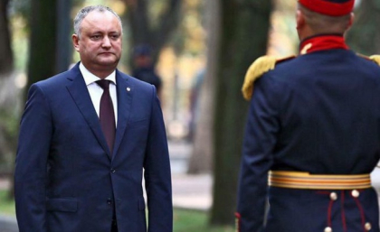 Dodon, intr-o " lumina mai buna"! Si-a cumparat aparat de fotografiat de 162 000 de lei - ZdG.md
