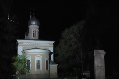 A furat toti banii si obiecte de cult din Catedrala din Cahul, noaptea trecuta. Politia il suspecteaza pe barbatul care facea curatenie, disparut dupa incident. Cum s-a intamplat totul A furat toti banii si obiecte de cult din Catedrala din Cahul, noaptea trecuta. Politia il suspecteaza pe barbatul care facea curatenie, disparut dupa incident. Cum s-a intamplat totul