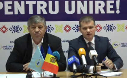 PL cere Comisiei Electorale Centrale sa suspende procedura de organizare a referendumului anti Chirtoaca, dupa ce au sesizat CC in privinta articolului, in baza caruia s-a luat decizia ca plebiscitul sa aiba loc PL cere Comisiei Electorale Centrale sa suspende procedura de organizare a referendumului anti Chirtoaca, dupa ce au sesizat CC in privinta articolului, in baza caruia s-a luat decizia ca plebiscitul sa aiba loc