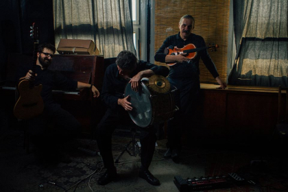 Acorduri de chitara si vioara, atmosfera boema si dispozitie buna. Serile de ethno jazz incep astazi la Chisinau