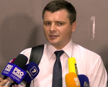 Din izolator, in arest la domiciliu. Judecatorii de la Rascani le-au schimbat masura de arest celor 3 politisti retinuti in cazul lui Braguta