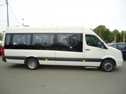 Ar fi incercat sa aduca ilegal in tara mai multe telefoane mobile. Soferul microbuzului de pe ruta Odessa-Chisinau, retinut la postul vamal Palanca