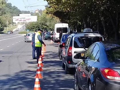Toate masinile au fost trase pe dreapta. Ce s-a intampla pe strada Calea Iesilor, la iesirea din oras