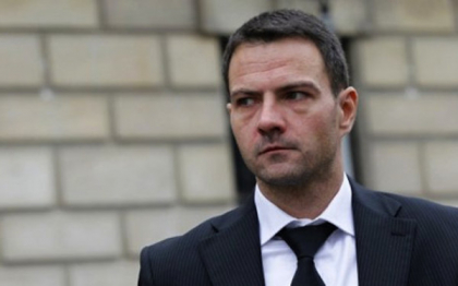 "Lupul" care se caieste: Un broker a ales sa mearga pe jos 1400 de kilometri, in asteptarea sentintei. Care e motivul "Lupul" care se caieste: Un broker a ales sa mearga pe jos 1400 de kilometri, in asteptarea sentintei. Care e motivul