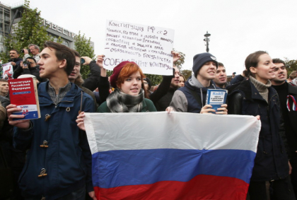 Vladimir Putin, "sarbatorit" de opozanti de ziua sa cu o manifestatie in Moscova
