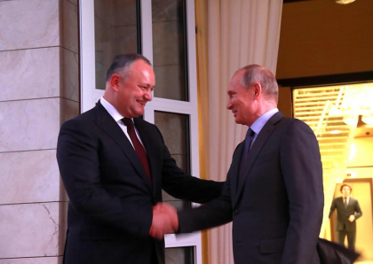 Dodon, recunoscator in fata lui Putin: i-a multumit pentru mai multe lucruri si i-a promis ca nu va semna nicio lege antiruseasca - VIDEO/ GALERIE FOTO Dodon, recunoscator in fata lui Putin: i-a multumit pentru mai multe lucruri si i-a promis ca nu va semna nicio lege antiruseasca - VIDEO/ GALERIE FOTO