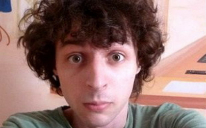 Un britanic este pe cale de a ajunge milionar datorita clipurilor pe care le posteaza pe YouTube. VIDEO