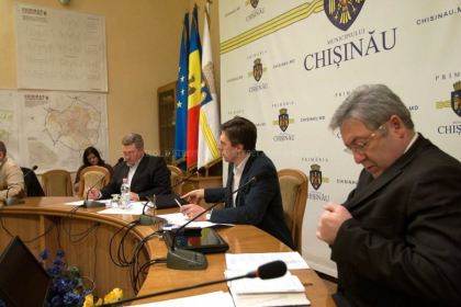 Nistor Grozavu a obtinut in 2016 venituri de doua ori mai mari ca Dorin Chirtoaca - Mold-street.com