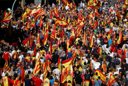 Madridul preseaza Catalonia. Guvernul ia in calcul suspendarea autonomiei regiunii catalane - VIDEO