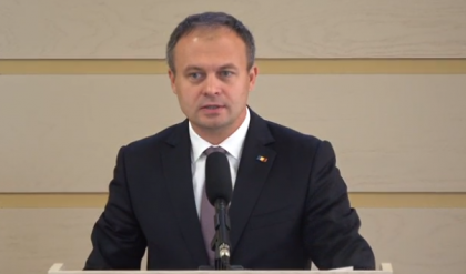 URMARESTE LIVE - Andrian Candu sustine o declaratie de presa URMARESTE LIVE - Andrian Candu sustine o declaratie de presa